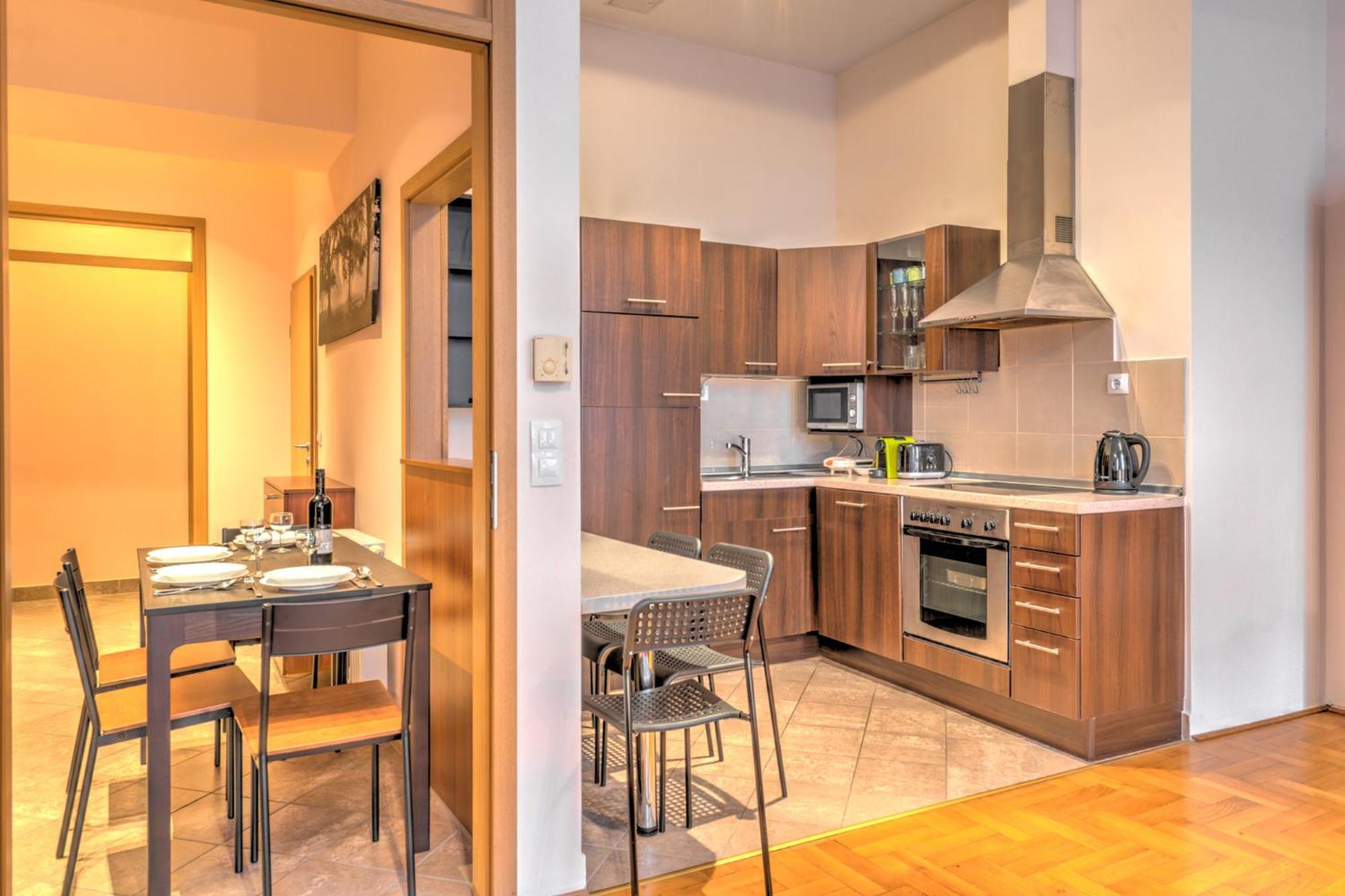 Capital 2 Apartment *